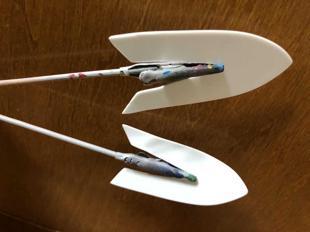 ジャマダハルのビームパーツ。赤く塗ったらカシウスの槍になるかな等と思った次第のw最近健康を気にしてかオール水性塗料筆塗りでやっています。粗も多いですが肺に悪く無いのは良いですね