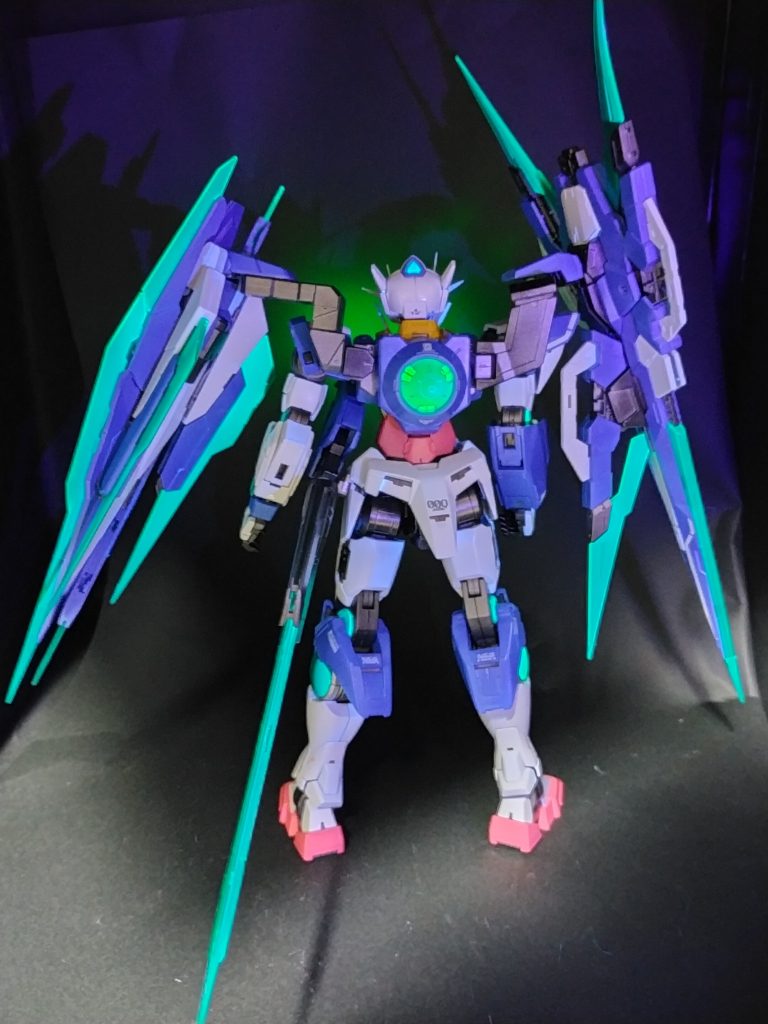 ダブルオークアンタフルセイバー–3枚目/制作者：sea