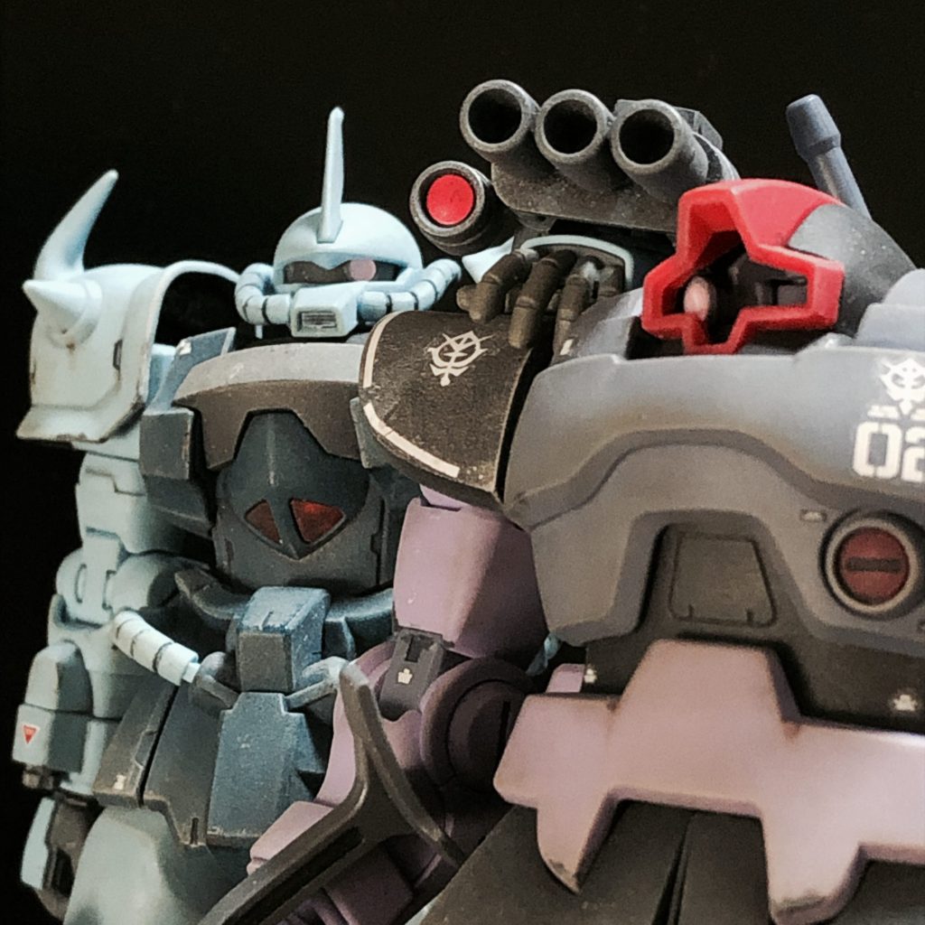 最後に08小隊「震える山」での格納庫内のワンシーン再現です。戦闘描写が多いグフカスタムですが、ノリスの「お前の負けだ、手伝ってやれ」のシーンのグフカスタムとドムのやりとりが好きだったりします。最後までご覧いただきありがとうございました!