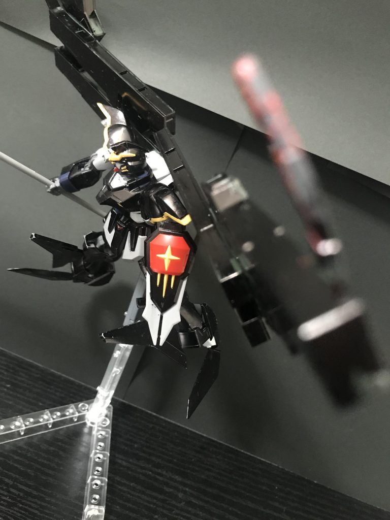 決めポーズ！てかシールドサーベルがYK便に入ってなかったです！YK「なんでサーベルしなかった？」なんて言われそうです！