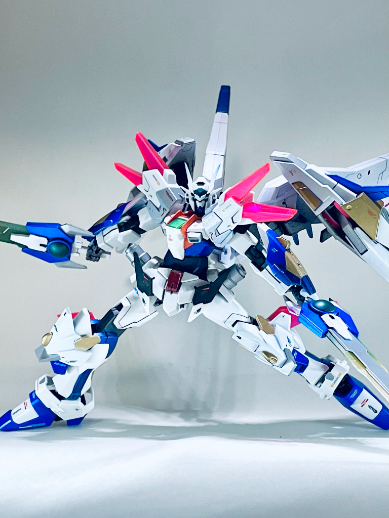 ヒーロー機でよく見かけるポーズ1