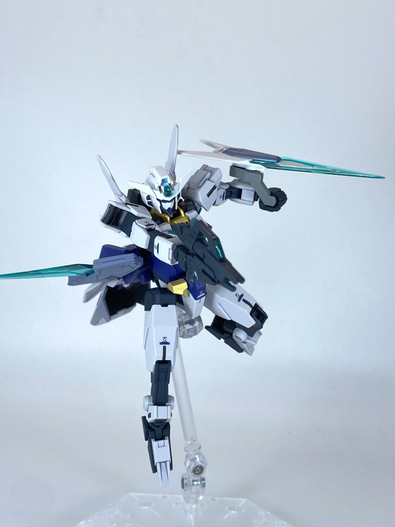 武装はコアスプレーガン、コアサーベル、コアディフェンサーに加え、シグルシールドを装備する。