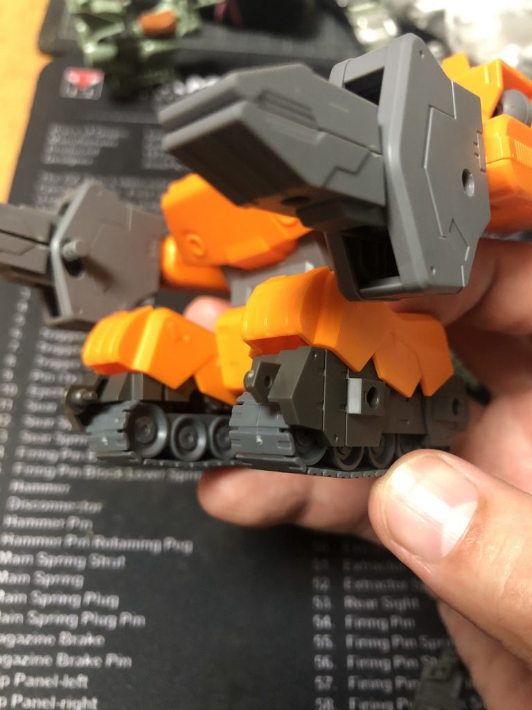 ハロローダーに人を乗せるのはよくあるネタではありますが、コンペの形で完成させる事が出来て良かったです良い機会を作ってもらえてありがとうございました