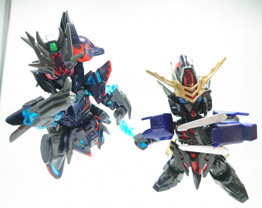 Twitterで夏侯惇と仲良くなれそう的なことを書いてましたが、今回は戯志才とセットで失礼します。(信長終わらず・・・)忍者とアサシンってことで似通ってるというか、いい感じに仲良くできそうな雰囲気がしたのでついやっちゃいました。狐のお面をつけるためのパーツ配置など、技術の進化が感じられる楽しいキットでした。全塗装せずともここまで綺麗にできるので、塗装の入門編にしてもいいかもしれません。ガンダムマーカーのガンダムグレーがドンピシャな色合いで衝撃だったので、ぜひ使ってみてください。