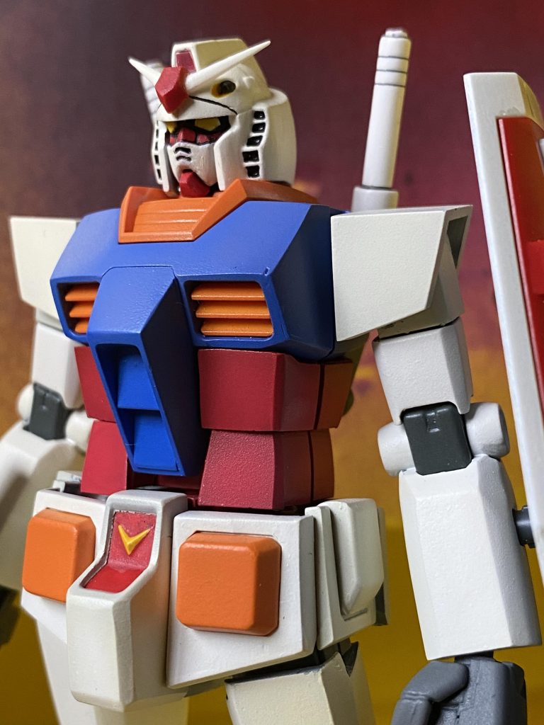 塗装は少し淡めに努めました。白は黄色を少し混ぜて塗装しました。充電式エアブラシを購入してから、色んな塗り方が出来て、とても楽しいです。