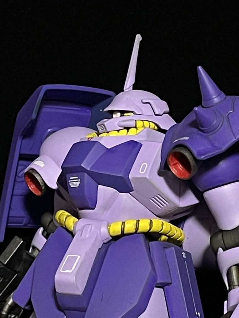 カラーリングはアニメ本編を見ながら自分なりに塗装してみました。実際の設定カラーより明るめですが、個人的には悪くないかなと思いました。