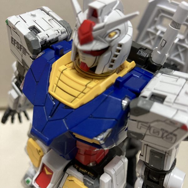 横浜ガンダムが完成！1/100