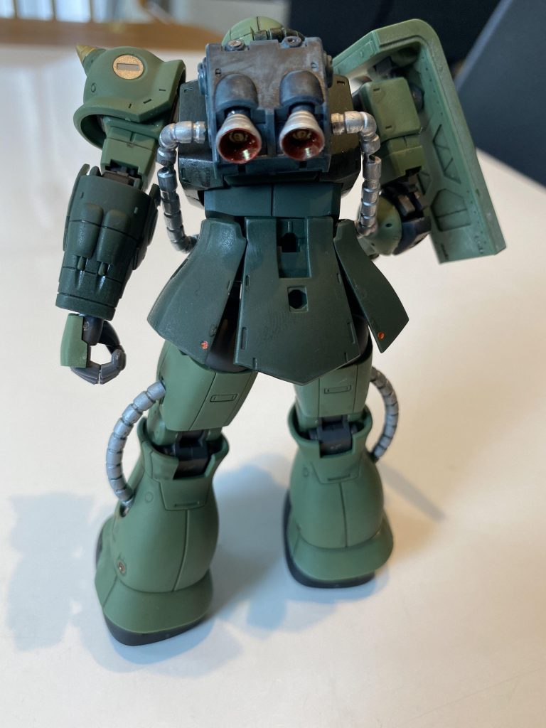 背面も少し汚したりしてます。皆さんの作品を参考に頑張ります。