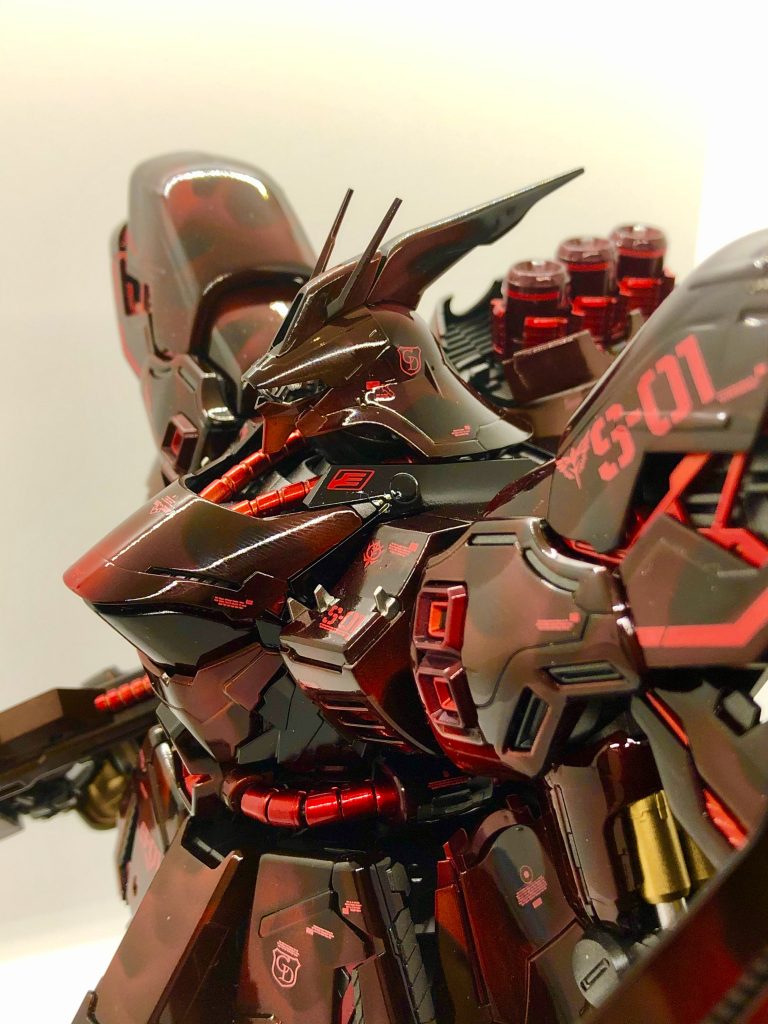 アクシズの火に映えるサザビー–5枚目/制作者：ヘルニアン