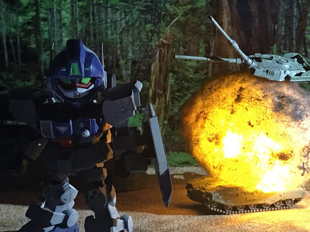 特に書くことがないので、ジオラマ。闇の処刑人って感じ