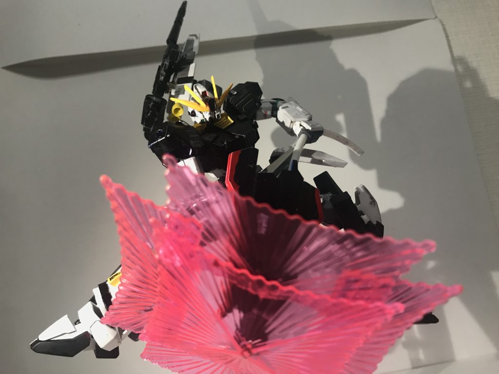 決めポーズ！テイクオ…（ということでいかがでしたか？子供の遊びですがロマン！それに使った後に重大な事を思い出したのですが）パラソルカービィ って知ってたわ…（過去形）イメージした訳ではなく忘れてたんですが頭の中で覚えてたんでしょうね！多分…でも銃や剣にはならないのでこれはセーフ？ところで傘をGNソードみたいに持って遊んでませんでした？私だけ？そう…では次回！ちなみにウーアオーガンダムIIIの情報に合わせてウアオがいるサイト全てにウーアオー　関連を投稿してるかも…では次回！ご観覧いただきありがとうございました！