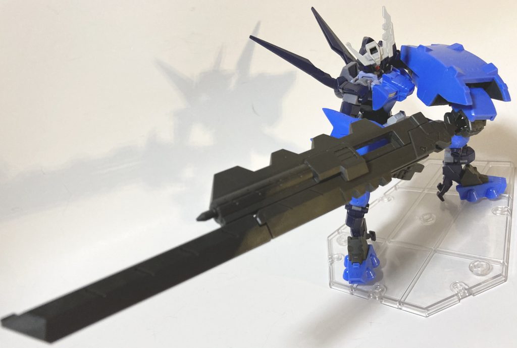 武器その2。デモリッションナイフ！爪状の靴もカッコいいけど、踏ん張れるようにしました。