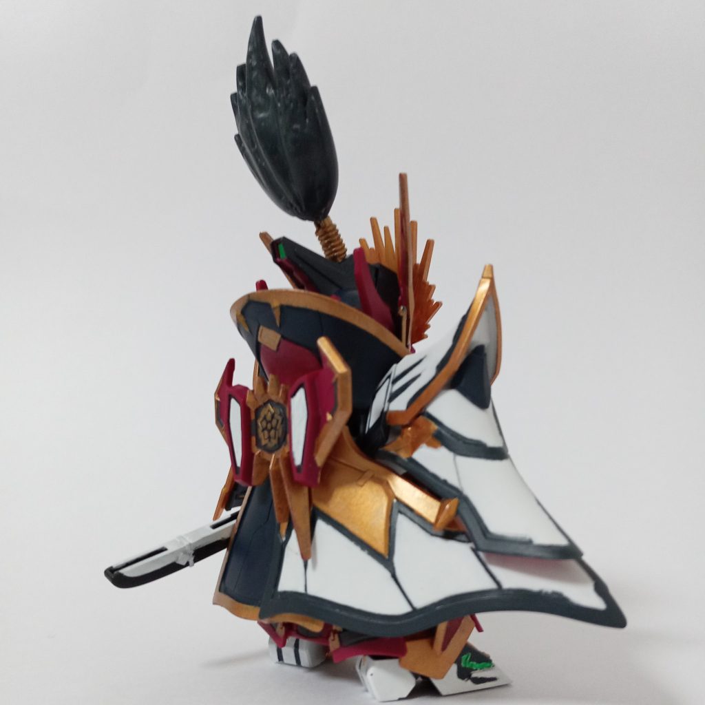 背面ベビーパウダー＆瞬着でパテを作り、髷の肉抜き穴を埋めてみました。でも表面処理が難しく、ガタガタ💦精進せねば…( ˇωˇ )