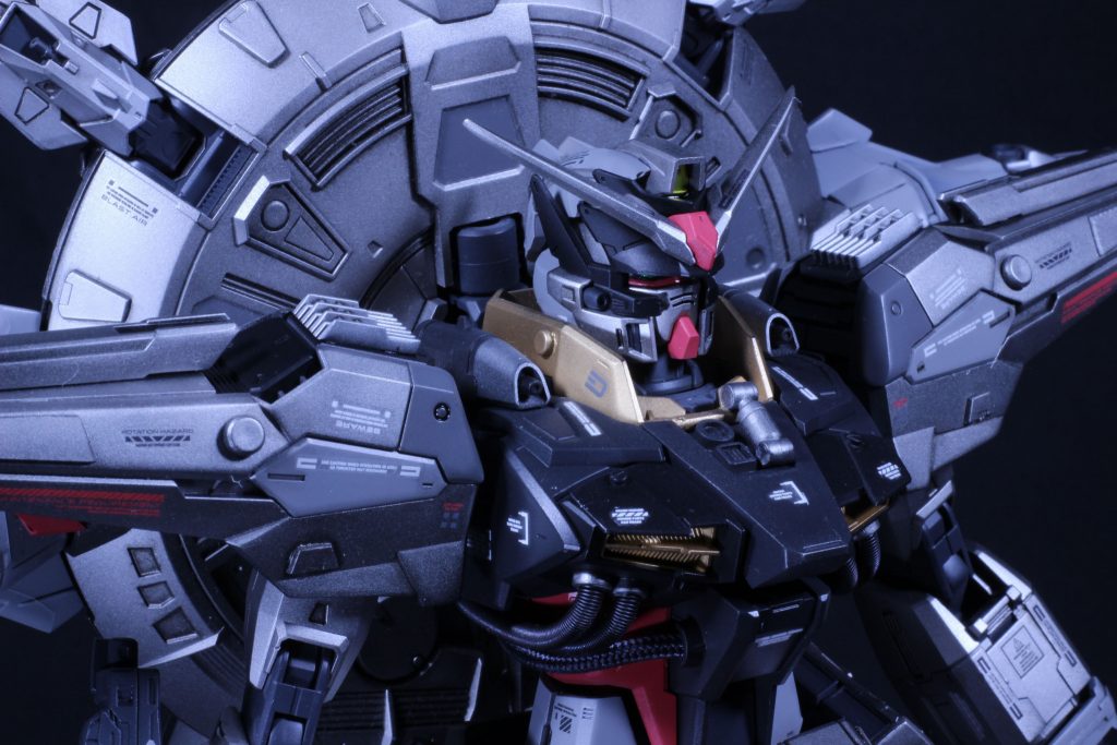 さいご塗料に助けられた感じはありますが、組んでて楽しい、完成が待ち遠しかったキットでした😊