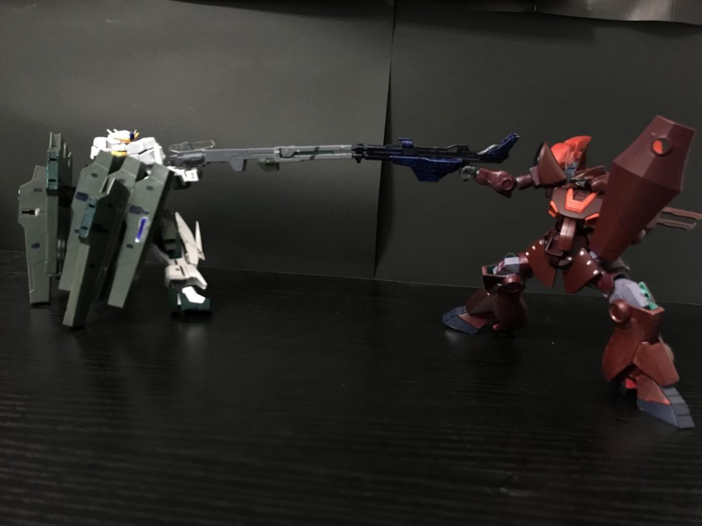 ディジェ「どうやら鈍ってなんて無いようだな！」サバーニァー「君もね！」サバーニァー「いや、このライフル一点ものなんだよね…やめようや」