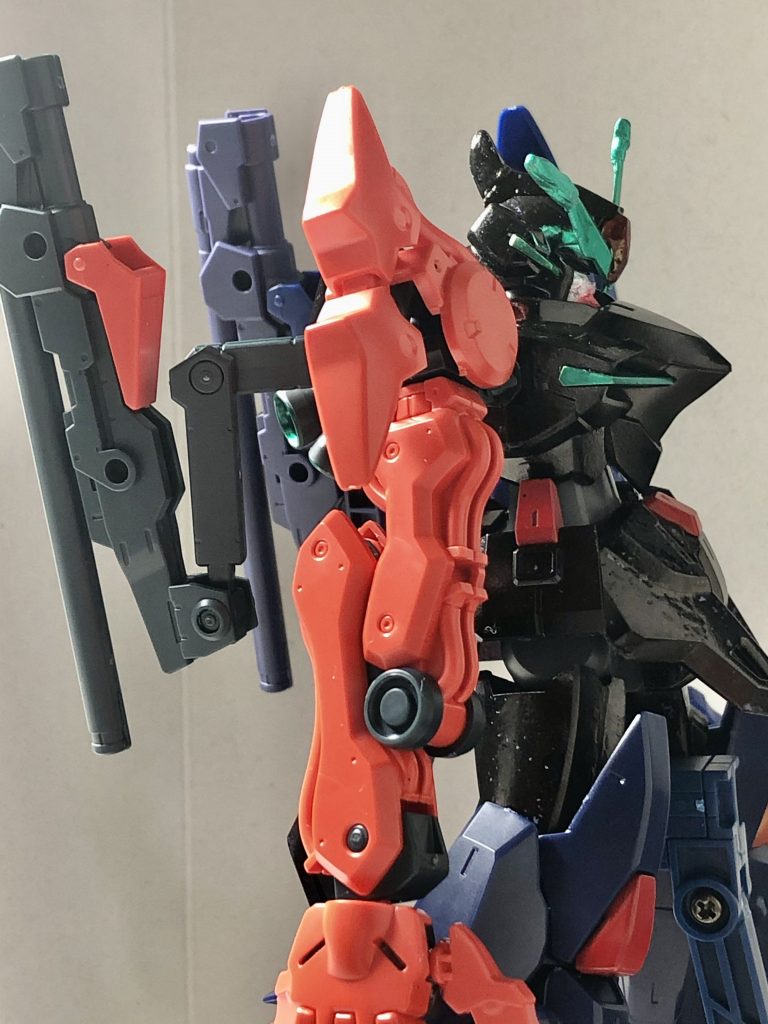 「インフェルノ・サイド」右側の橙が獄炎イメージ