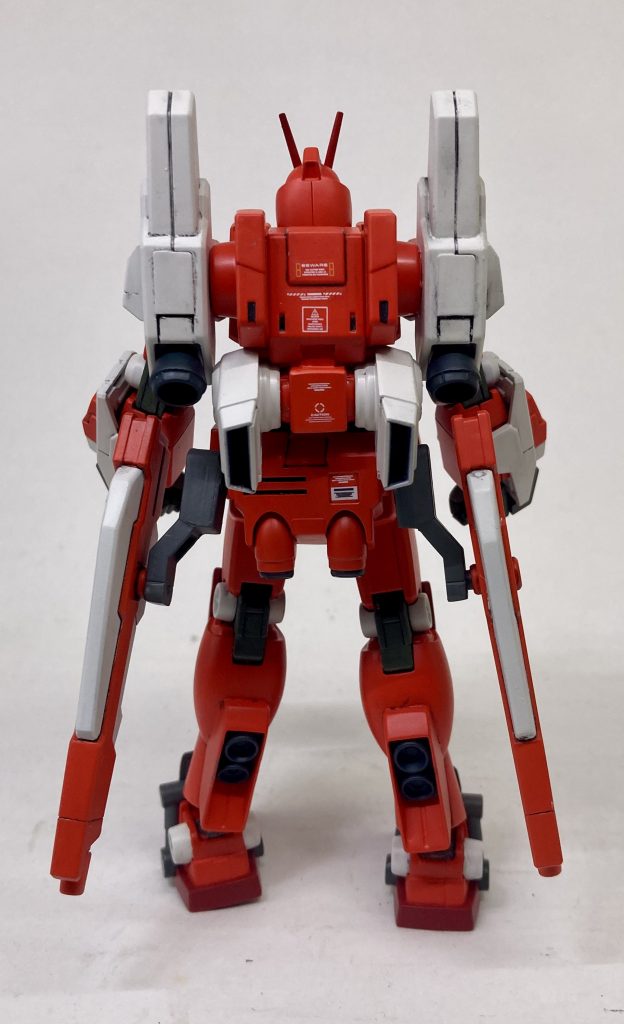 自分の作風では珍しくX状に広がる装備です。なるたけヒロイック感を出したかったのです。