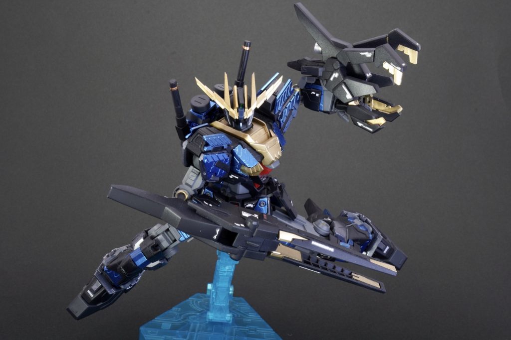 HGのアームドアーマーを移植しました。より強そうに見える様にすこし盛っています。