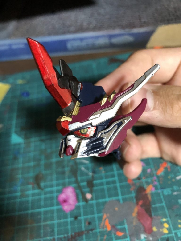 お気に入りポイント2！目をマスキングテープで手書きで作成しました！