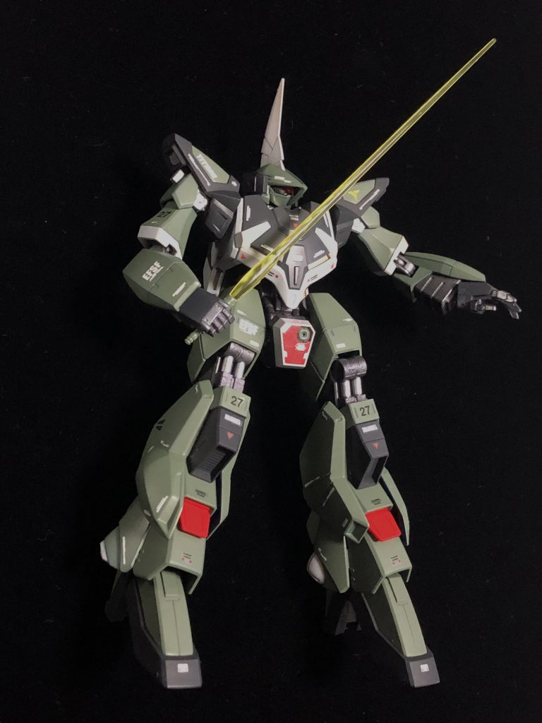 だだ余ってる連邦やティターンズのデカールを惜しげもなく使用。