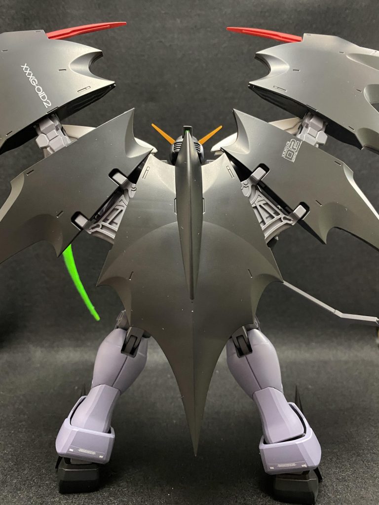 実はマントは間接みたいなのがあって、みょーんって伸びます!