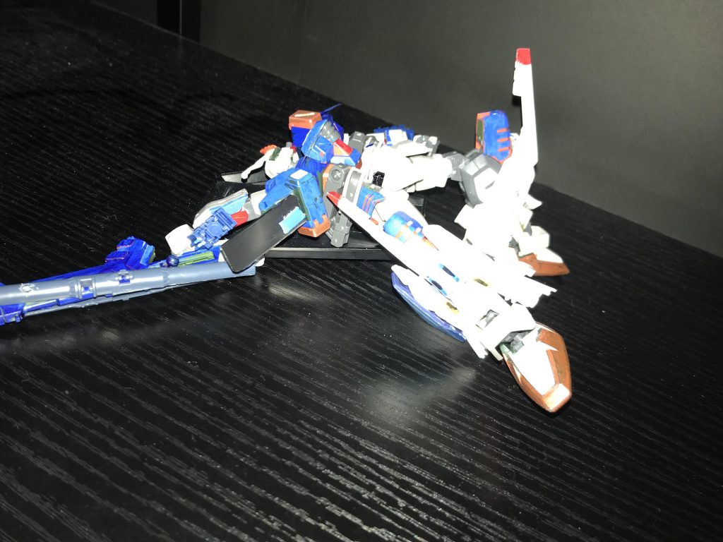 サバーニァー「致死量を超えたはずだ！」サバーニァー「致死量ってなんやねん！」