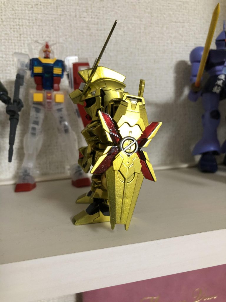 クリアパーツはガイアのクリアーレッドを吹きました。