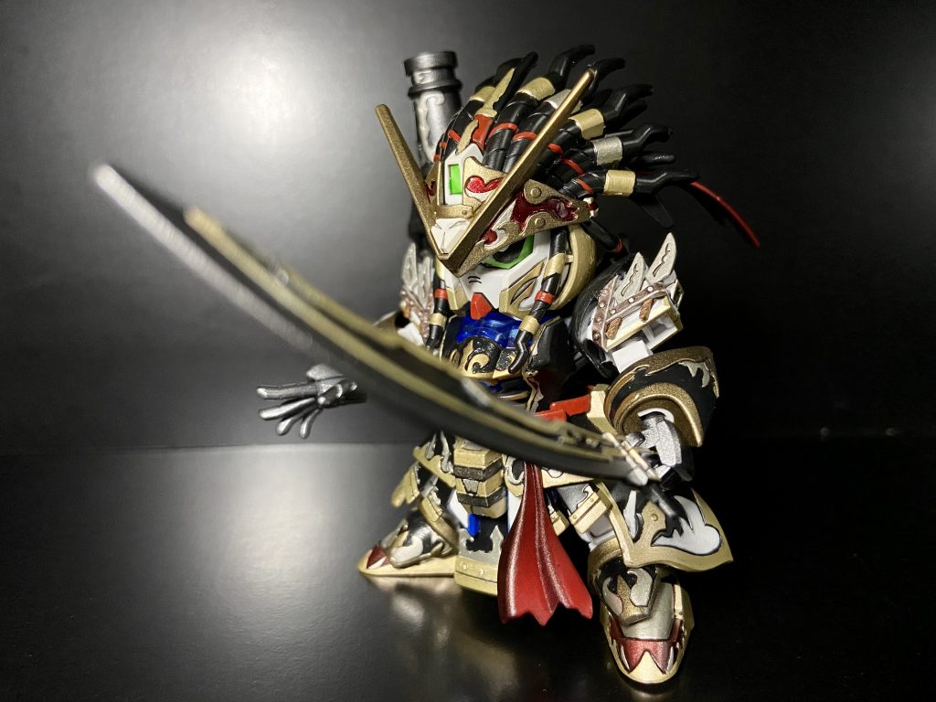 ほぼ色も含めてストレートですが、気になった部分を修正する程度にいじりつつ、シックな方向でまとめました!明らかにジョニーデップなこの髪型が塗り分け面倒くさいのかと思いきや‥