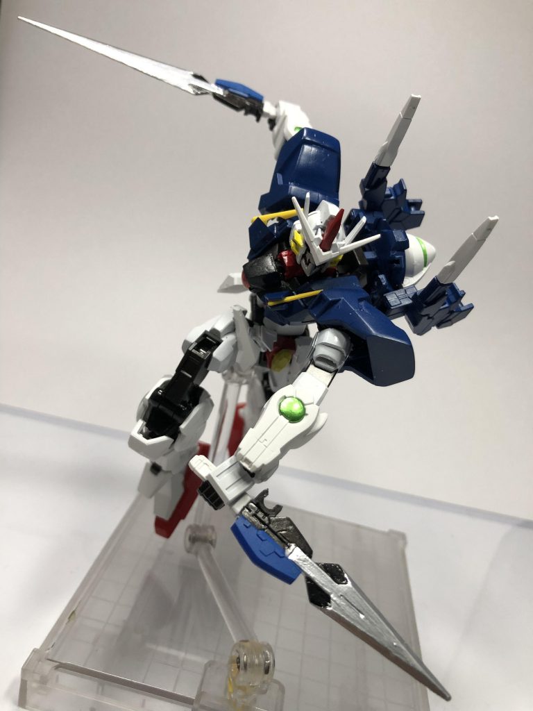 こういう逆刃のポーズもめちゃくちゃ映えますね……