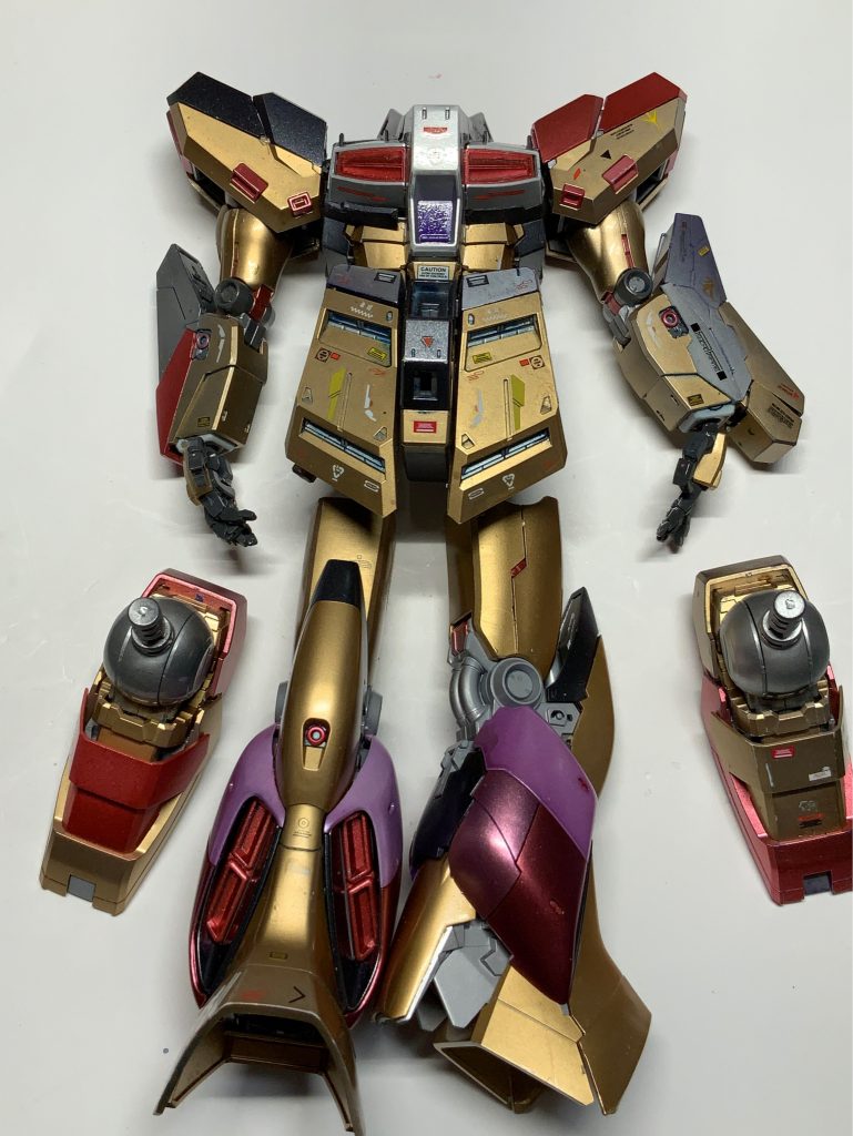 アンシメントリーはこんな感じでやっぱりレッドショルダーは良いですね〜(*´Д`*)