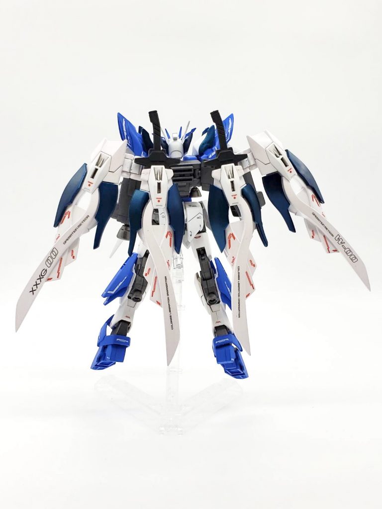 こちらは背面の翼になります。デカールにもこだわりました!