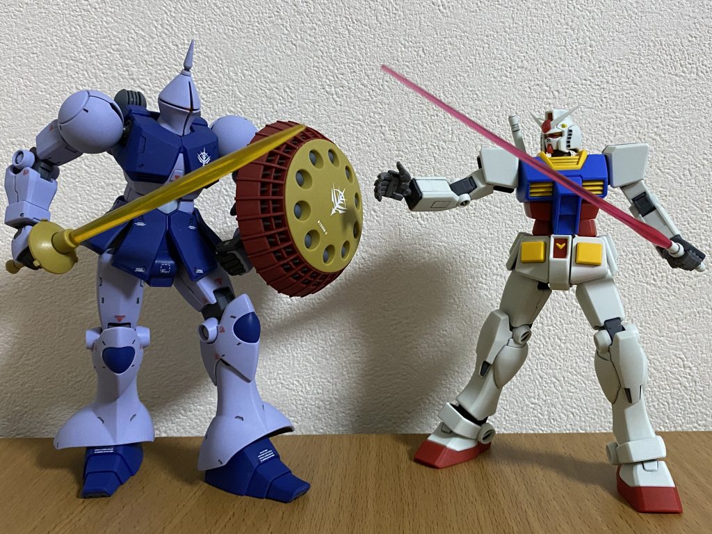 ギャンと対峙。何か雰囲気出ます。