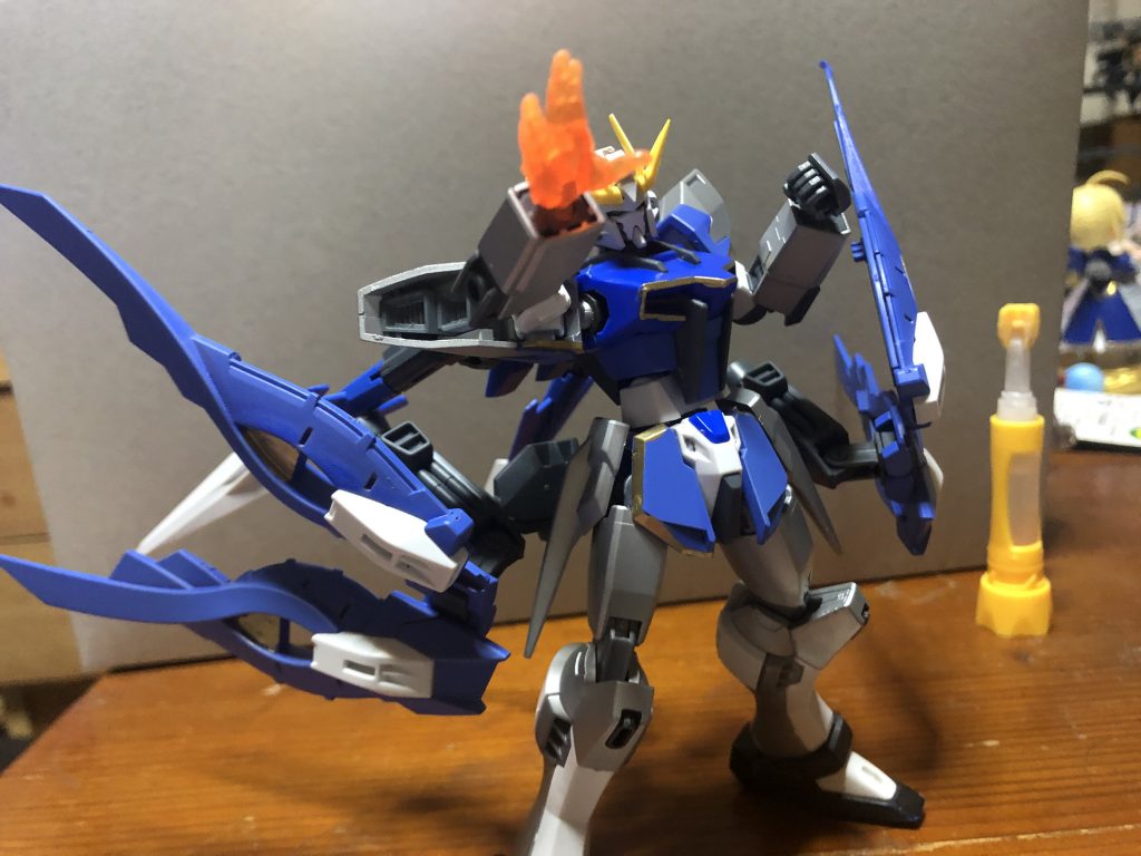 ゴッドフィンガーのような、技も使えるので、ゴッドガンダムのハンドパーツを流用しました