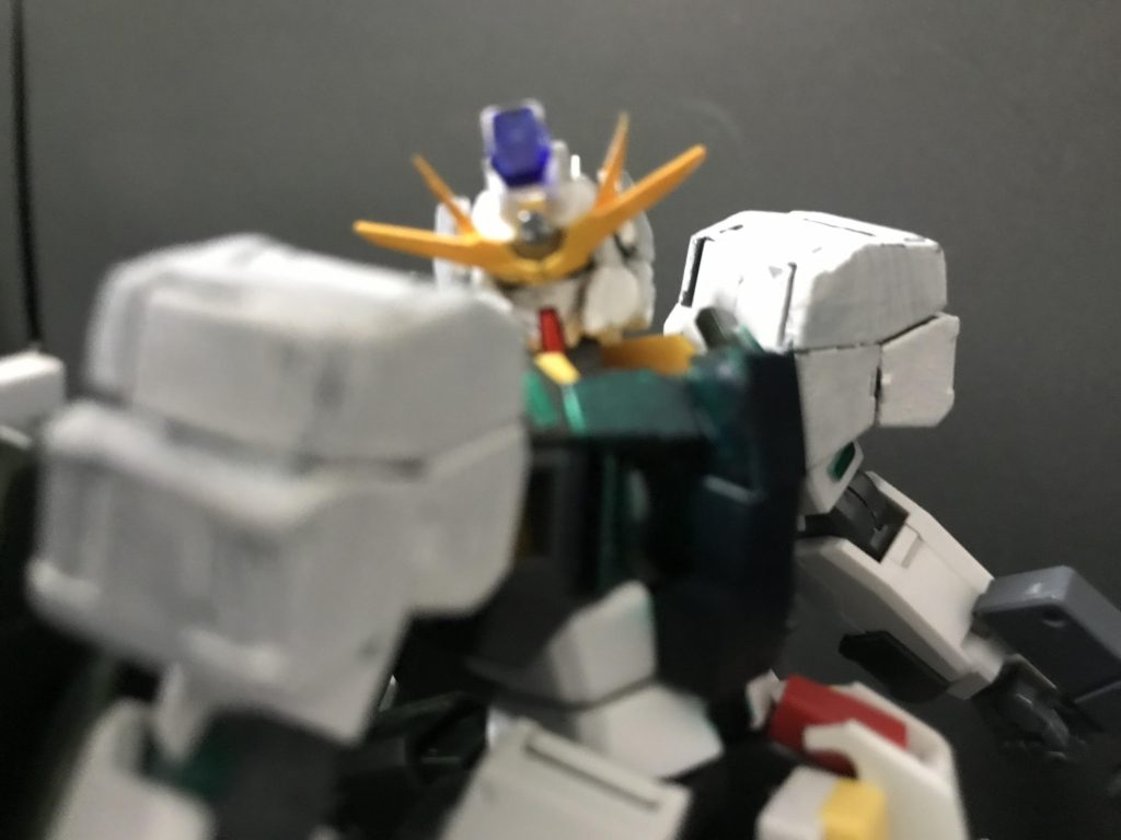 サバーニァー「あ！避けろ！迎撃だ！」