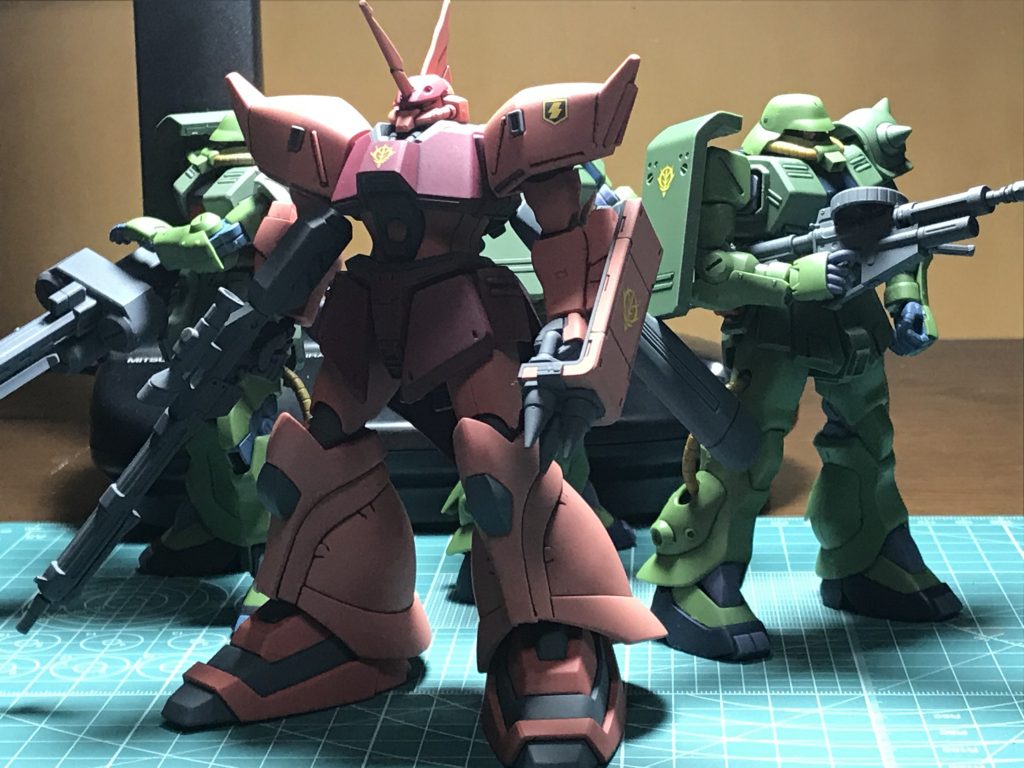 先日作成したゲルググJと合わせてもう少し数を作っていきたいと思います。