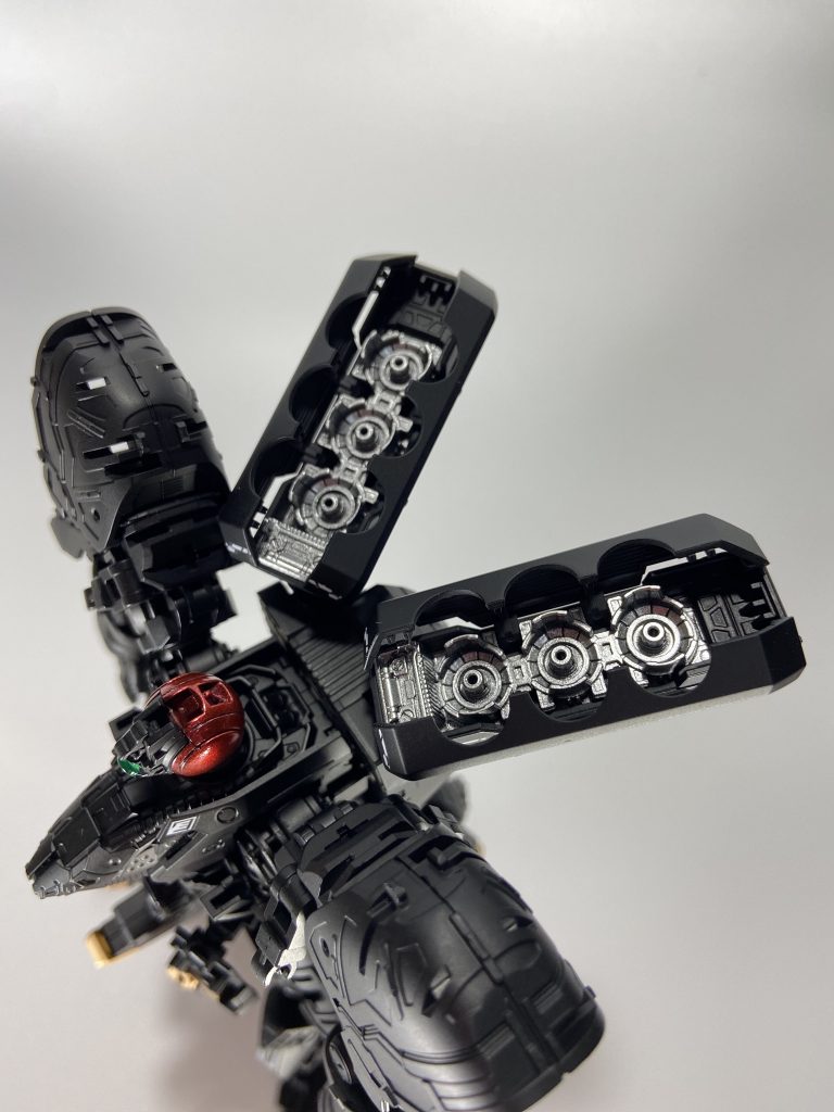 SAZABI–3枚目/制作者：ロクイチ