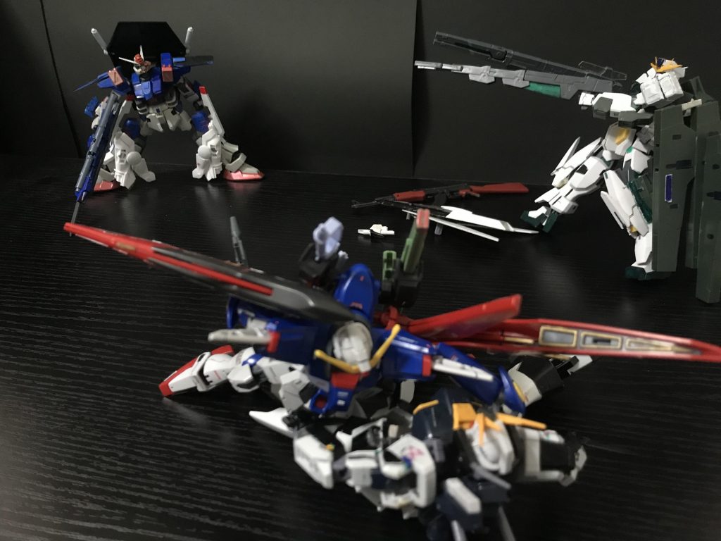 サバーニァー「νsガンダム！」？？？「試作機にもならなそうなのは要らないなぁ！じゃ！」