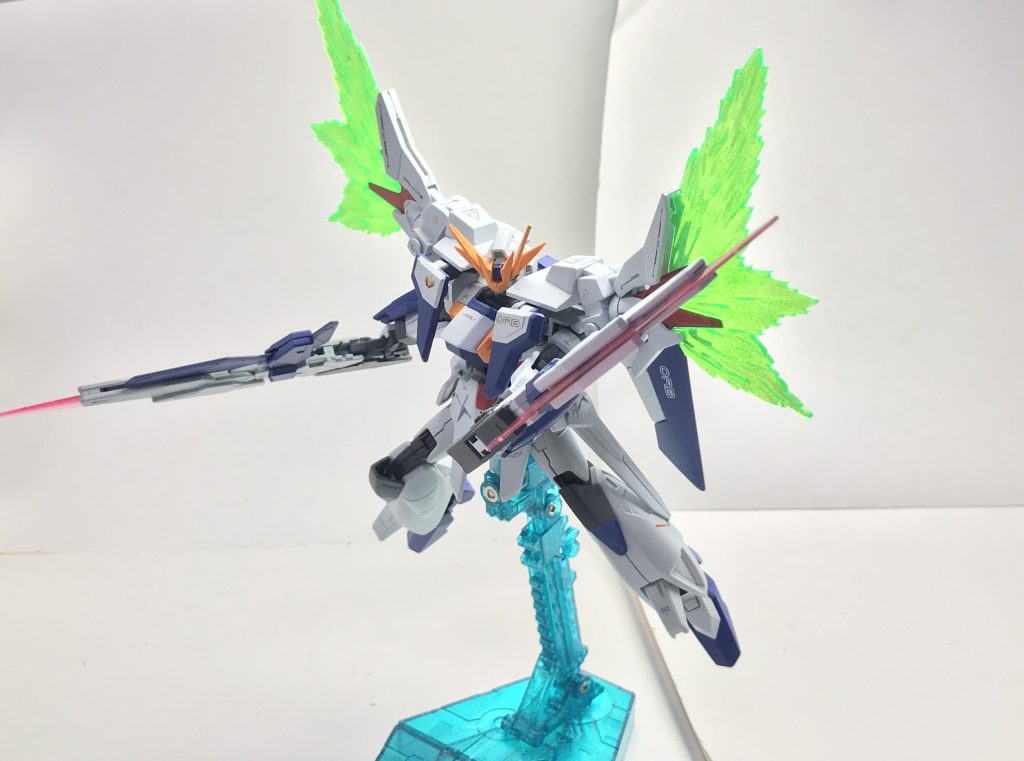 71式試製マルチプルビームデバイス「オロチノアラマサ」。「漂流技術」のエネルギーを利用し、対艦刀に匹敵する高密度のビーム刃をデバイスから発振することで、極めて高い威力を誇るビームソードとなっている……という設定。