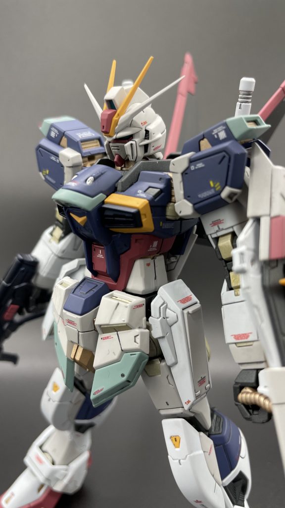 デカールはベルテクスをメインに使用しています。