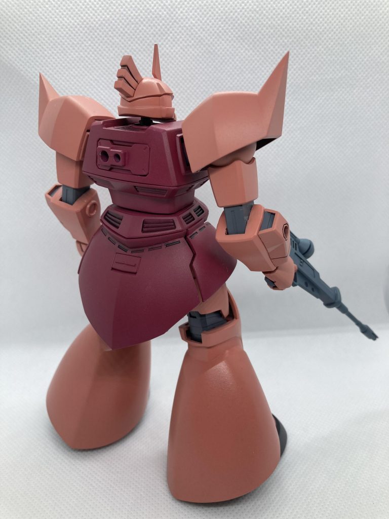 バックパック無いんすね今回はあとハメ無し、全てマスキングで終わらせました。積んであるリゲルグを作る際にはあとハメにチャレンジしてみます。結構前?のキットなので合わせ目多かったけど、サクッとできました。