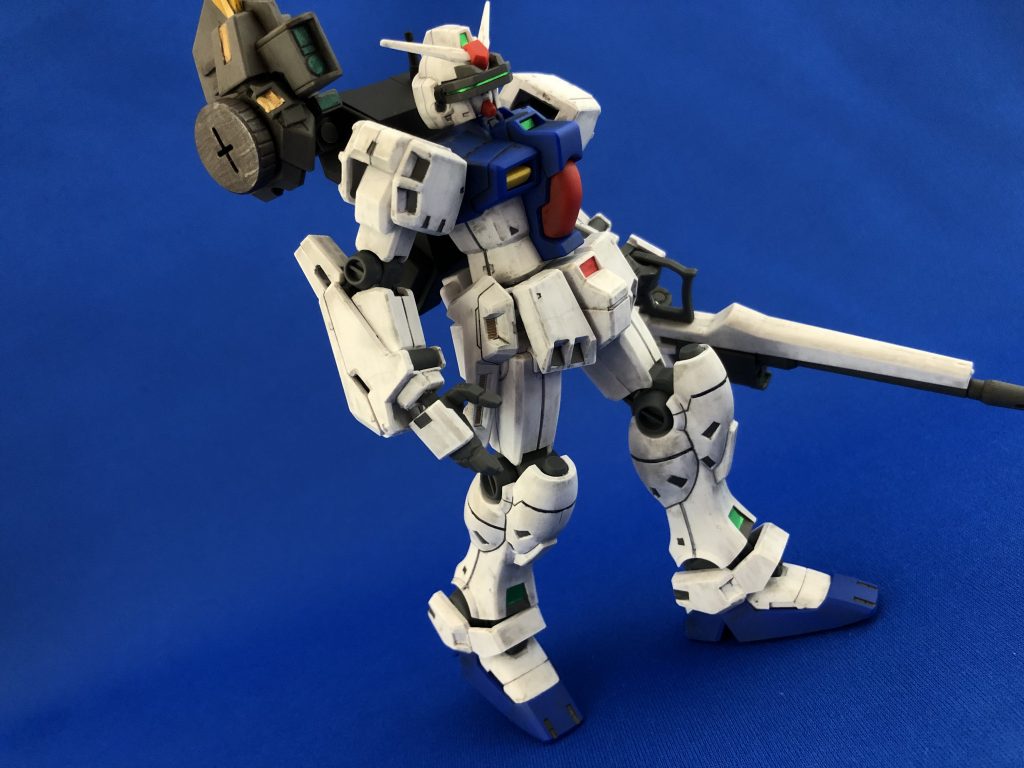 それほど手間をかける気も無かったのですが、せっかくなので初ウェザリングの実験台になってもらい、ウォッシングを試してみました。グレー部分に茶色を乗せて鉄錆っぽくするのは割とかっこいいと思ったのですが、他はイマイチ...自分は個人的な好みとして汚さない方が好きなようでした