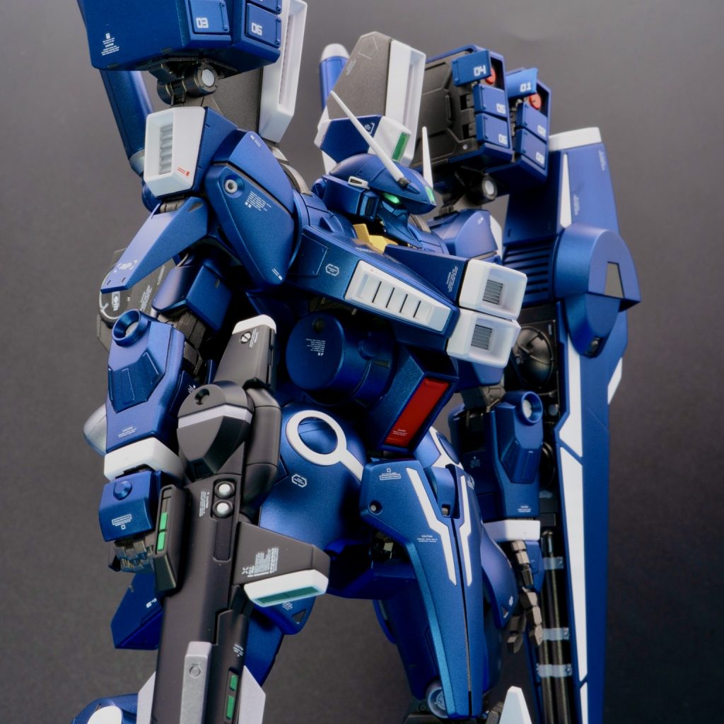 パールの良さを残す為に半艶で仕上げました。