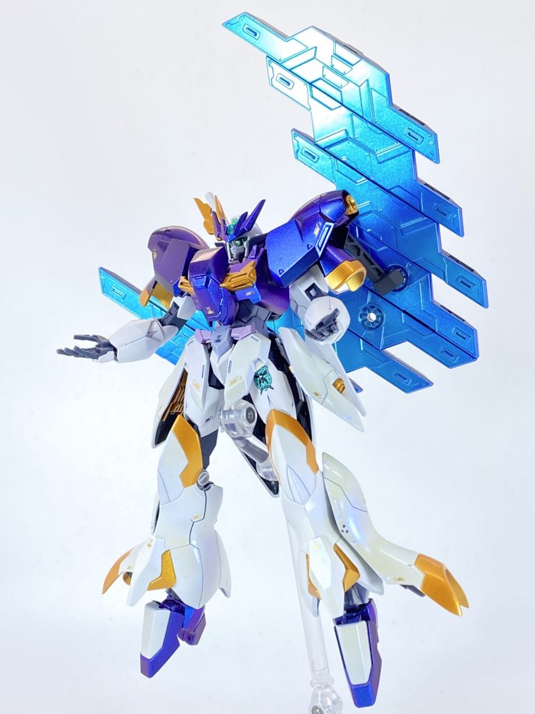 エルドラの月の残骸からサルベージされた機体データを解析して作られたガンプラであり、本来はアルスが開発を進めていたが、最終決戦には建造が間に合わなかった機体であると思われる。