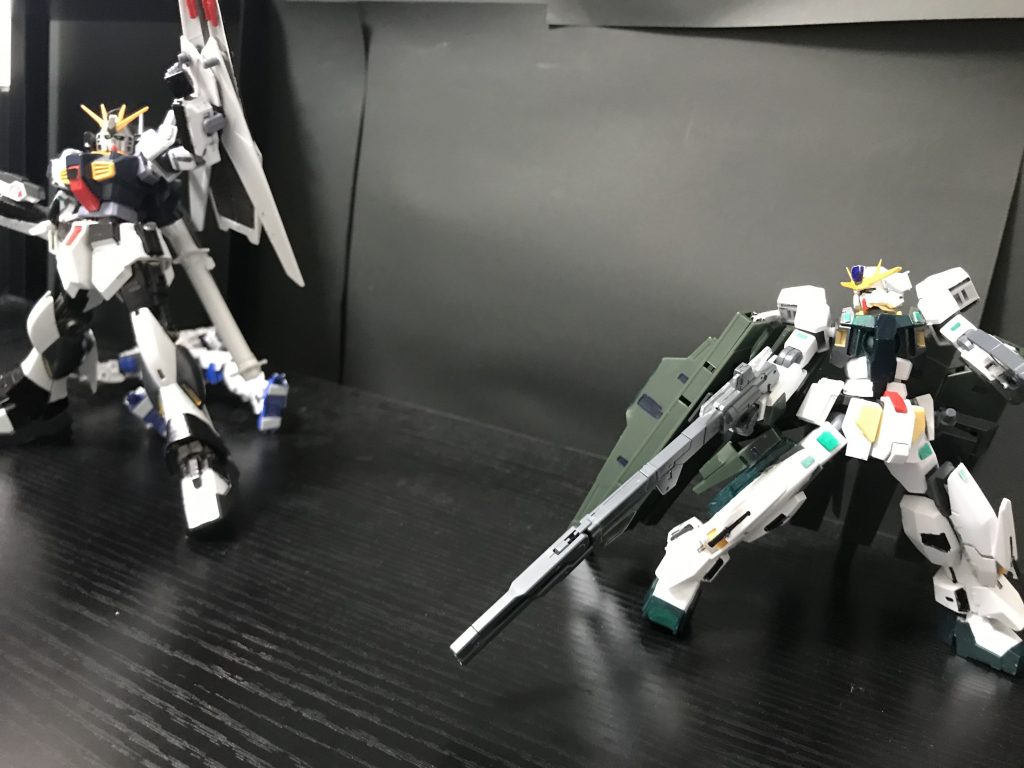 νsガンダム「出口はこっちだ多分！」サバーニｧー「あ、はいすみません」