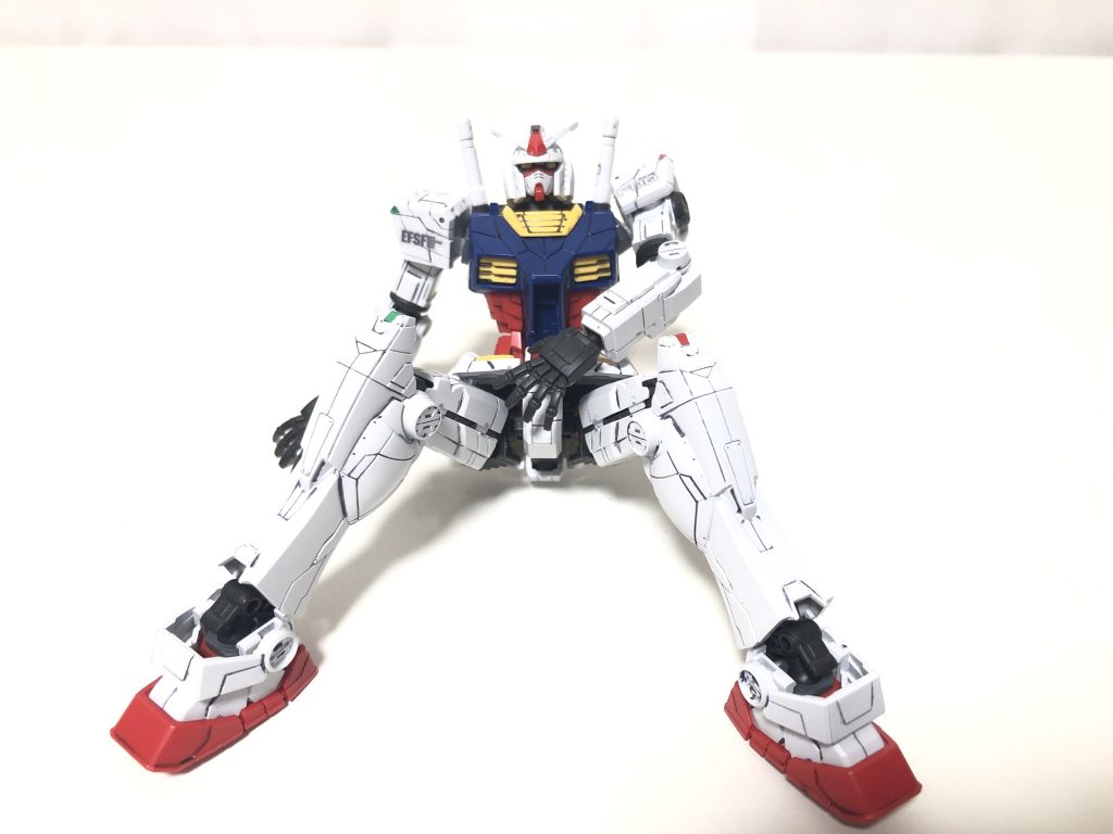 RX-78F00 ガンダム–2枚目/制作者：魏理(ギリ)