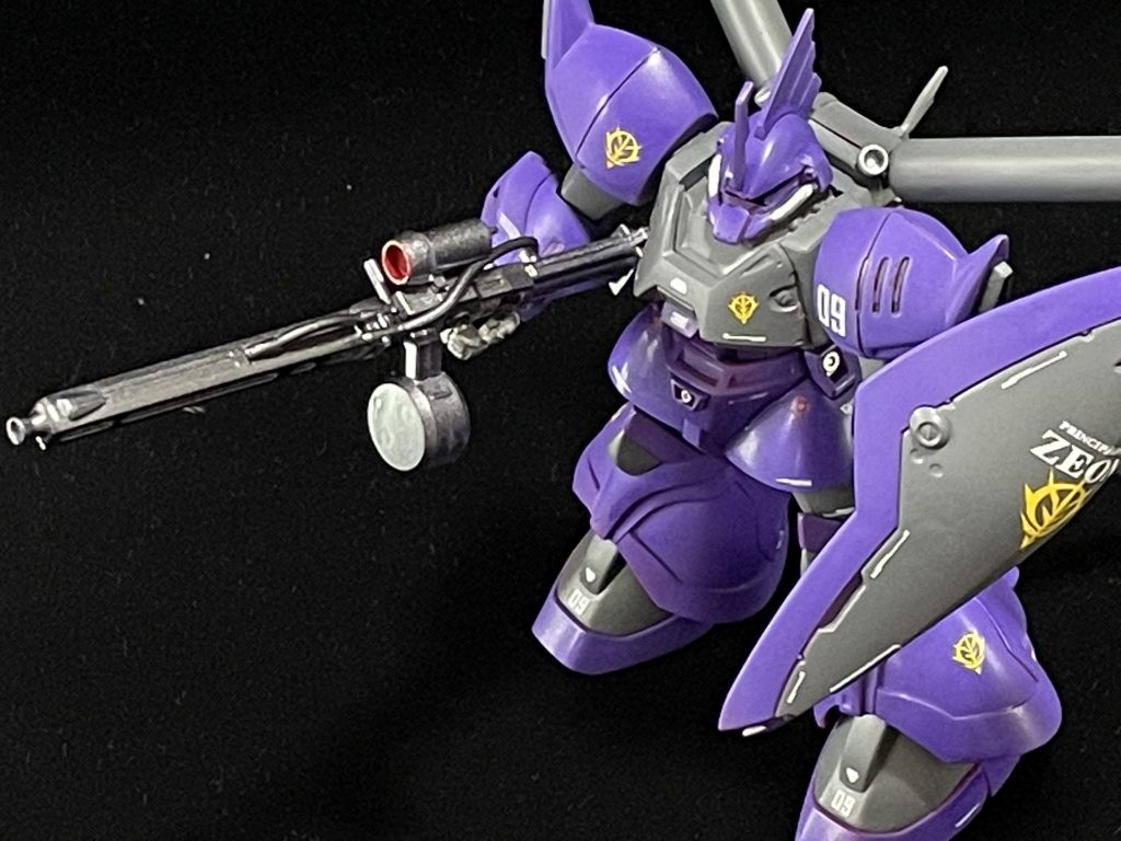 シーマカスタムならではのデカい武器、デカい盾が魅力。