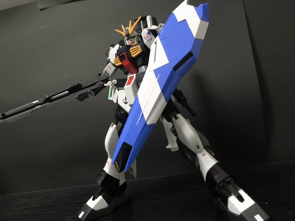 Hiν!こちらイケメン装備νガンダムより若干スマートに変更した武装です。私的にはすき