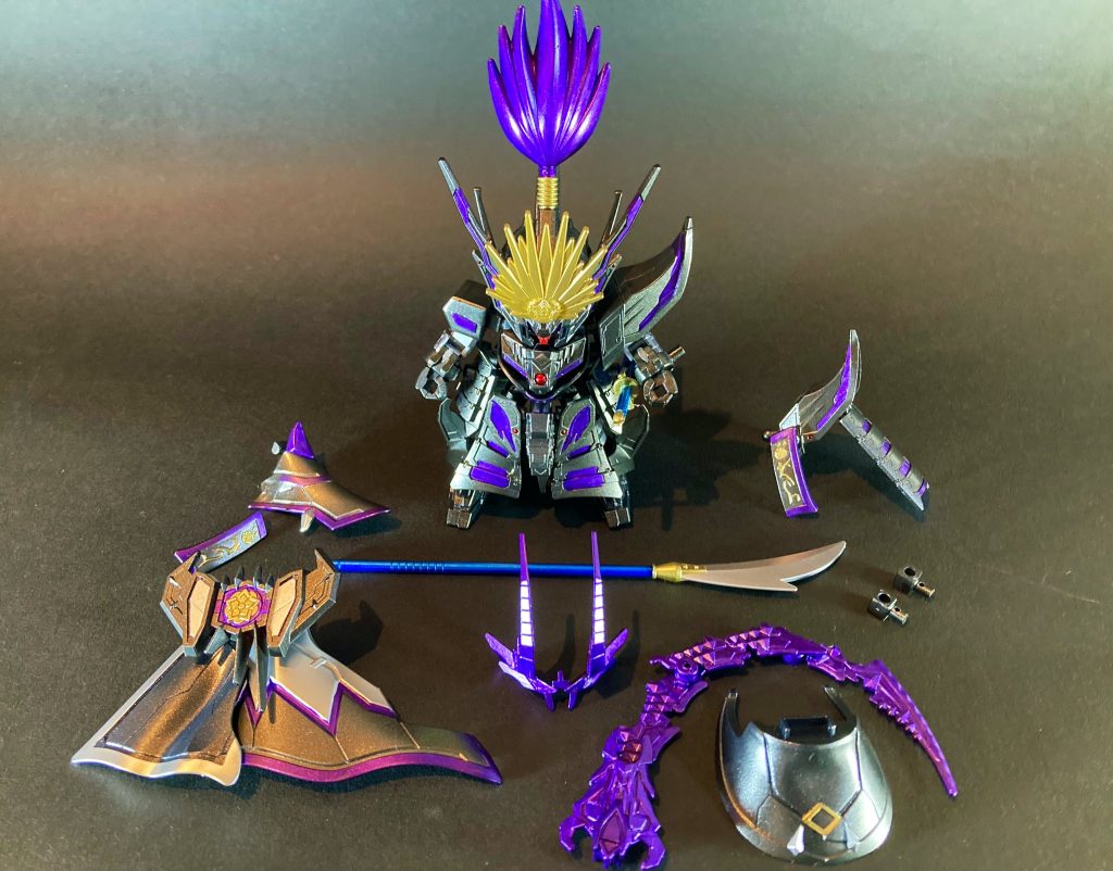 通常形態の鎧甲冑も着脱可能にしました。