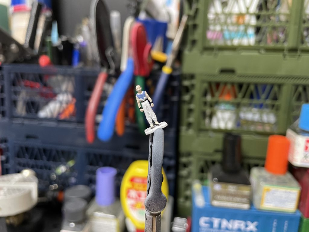 五飛。筆塗りしました。黒のみエナメル塗料使ってはみ出したところ拭き取ってます。