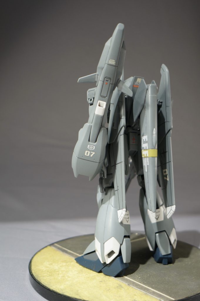 ティルスタビライザーのイエローラインは、イエローグリーンでこちらも抑えめに。